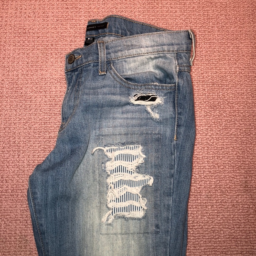 FLYING MONKEY ripped boyfriend jean